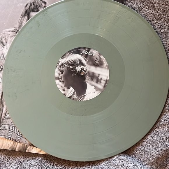 Stolen Lullabies Folklore Vinyl Variant Taylor Swift Marbling Like New Swiftie - Picture 7 of 9